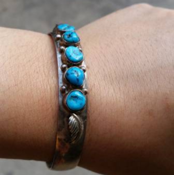 CROSS SOLD: Navajo Native American Turquoise Silver Bracelet - Picture 1 of 15